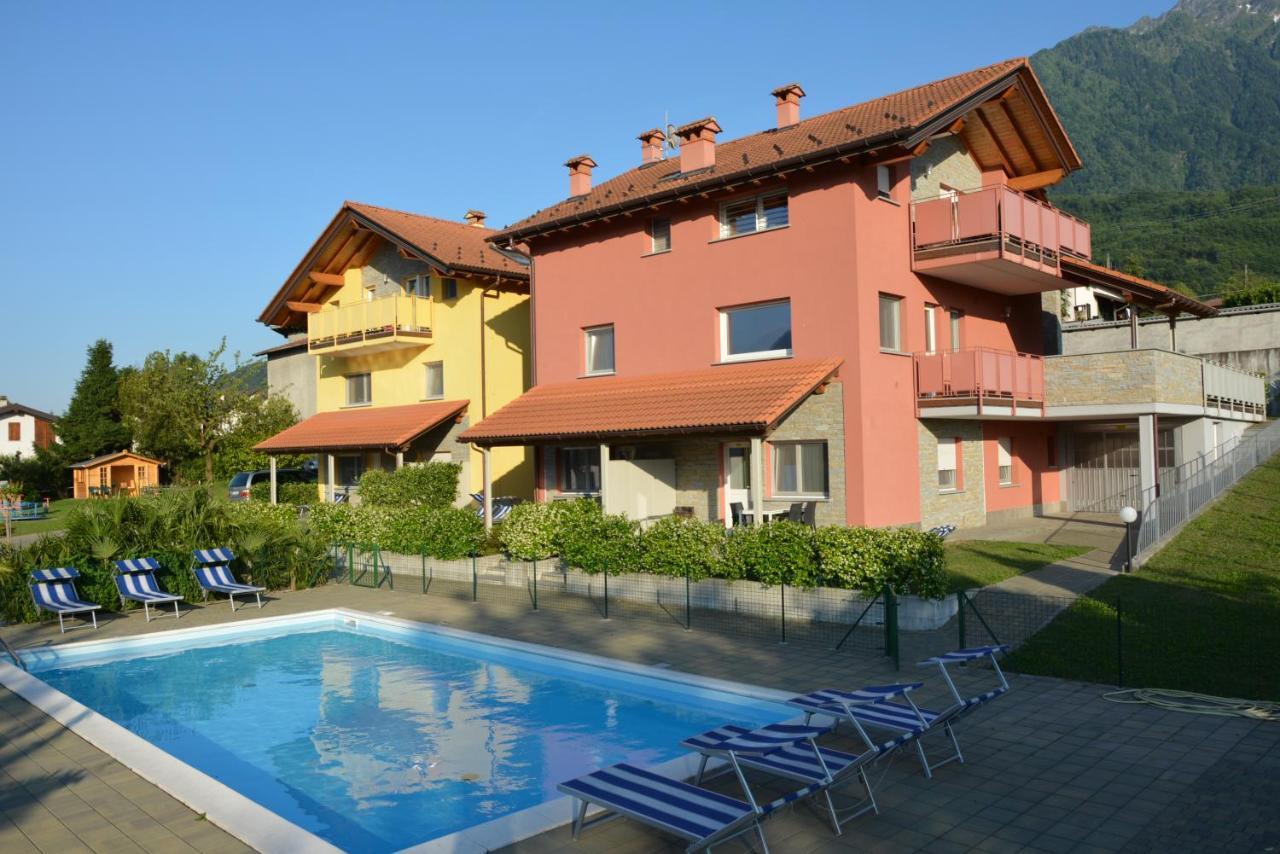 Residence Girasole Casa Rossa A Colico Esterno foto