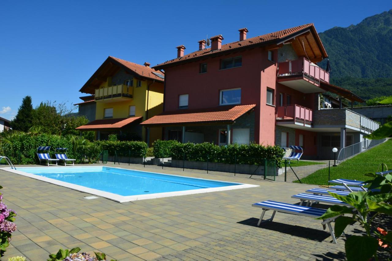 Residence Girasole Casa Rossa A Colico Esterno foto