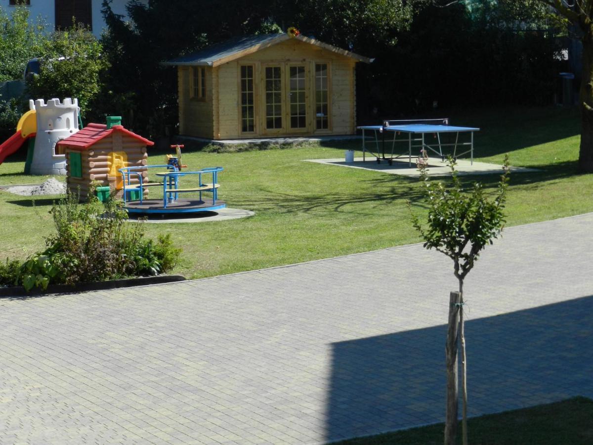 Residence Girasole Casa Rossa A Colico Esterno foto